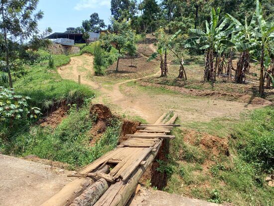 Brückenbau in Ruanda