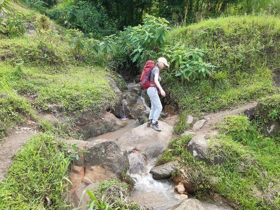 Wir müssen heute mehrere kleinere Flüsse queren.