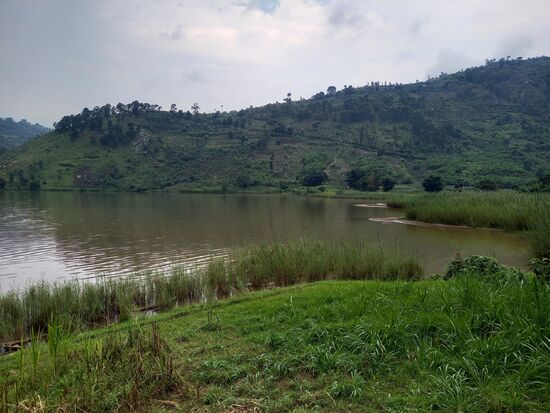 Vom gegenüberliegenden Hügel sind wir gekommen.