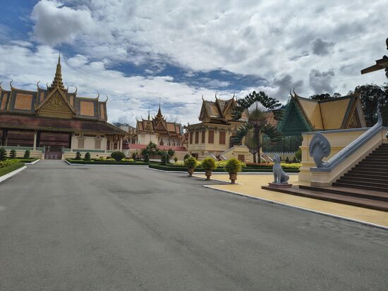 Überall auf dem Gelände finden sich wunderschöne Gebäude