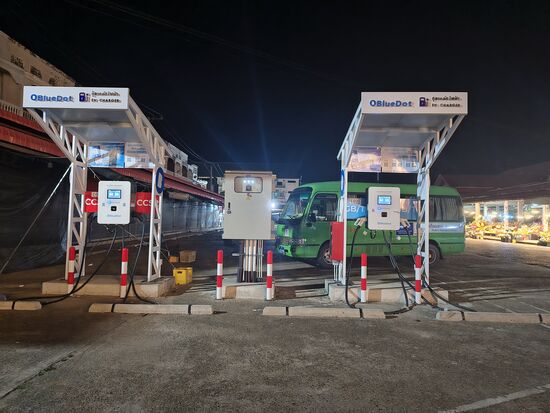 Ganz moderne chinesische  Ladestationen