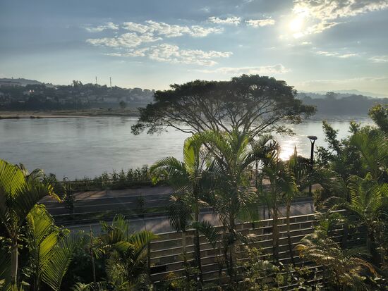 Letzter Blick auf Laos und den Mekong, der uns jetzt wochenlang begleitet hat