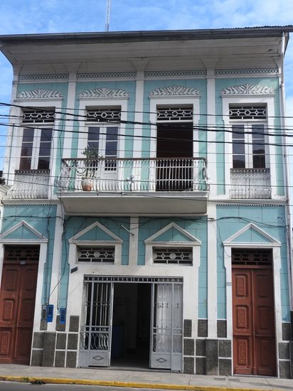 Eines der wenigen alten Häuser die noch gut in Schuss sind