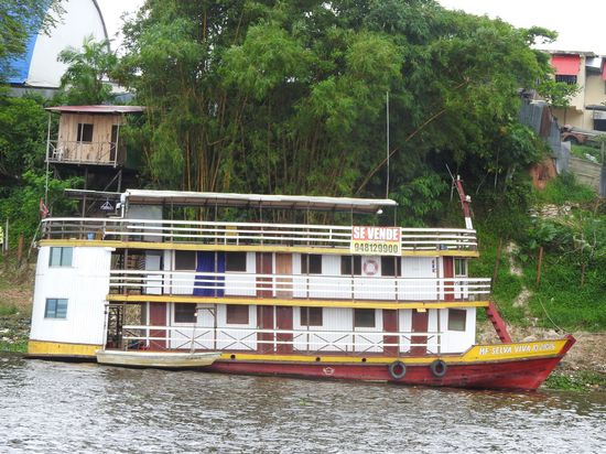 Das Wohnschiff war zu verkaufen aber Konrad lehnte vehement ab. Also wird es nichts mit Hausboot auf dem Amazonas