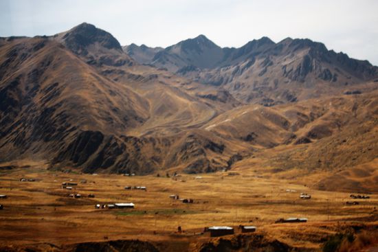 Meist liegen die  Höfe  verstreut und hier zu leben muss schon  sehr einsam sein.