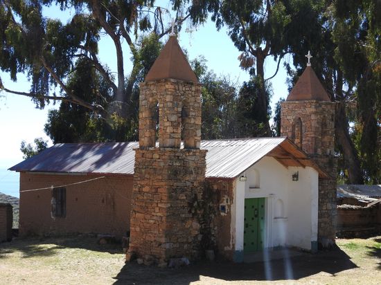 Die kleine Dorfkirche von Yumani