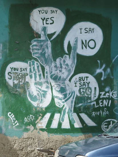 Die Textzeile eines Beatles-Songs als Wandmalerei.