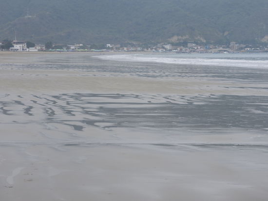 Puerto Lopez im Hintergrund, noch ohne Bettenburgen und riesige Hotels