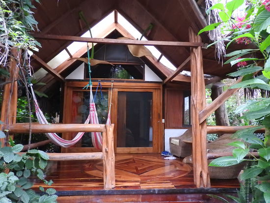 Die kleine Cabana mit privater Terasse und Hängematten war sehr gut geeignet zum entspannen.