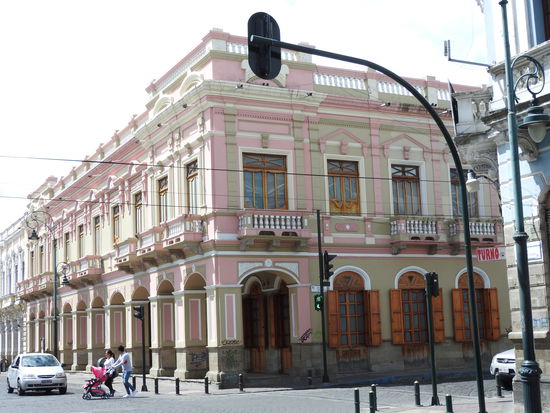 Einige der wenigen schönen alten Häusern