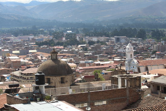 Blick über die Stadt vom Cerro Santa Apolonia aus.