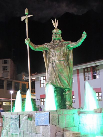 an der Plaza in Aguas Calientes