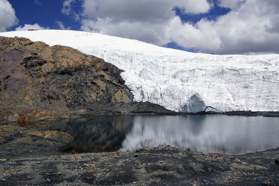 Der Pastoruri Gletscher, der auf 5000 Höhenmetern endet