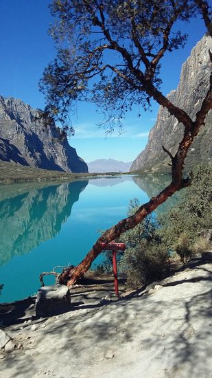 Laguna Orconcocha, die wir nur durch die Scheiben des Buses bewundern