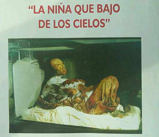 Die Mumie Juanita, abfotografiert aus dem Flyer des Museo Santuarios Andinos UCSM (im Museum darf selbstverständlich nicht fotografiert werden)