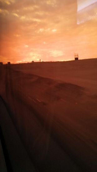 die letzte Sicht aus dem Fenster, bevor die Sonne unter geht