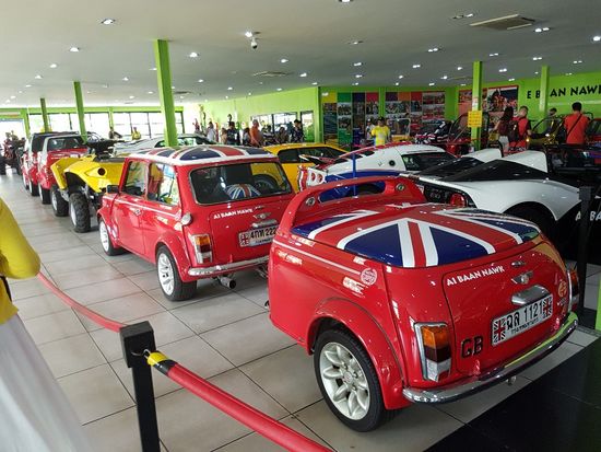 und dann noch die Autoausstellung - verstehe ich bis heute nicht was die da macht