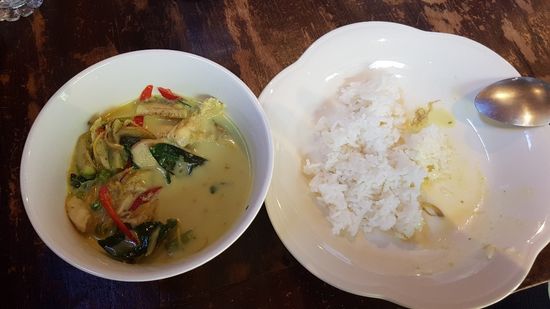 Ergebniss 2: Gaeng Khew Whan Gai (Green Curry with Chicken