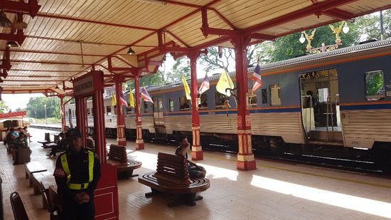 Zug kurz vor der Abfahrt