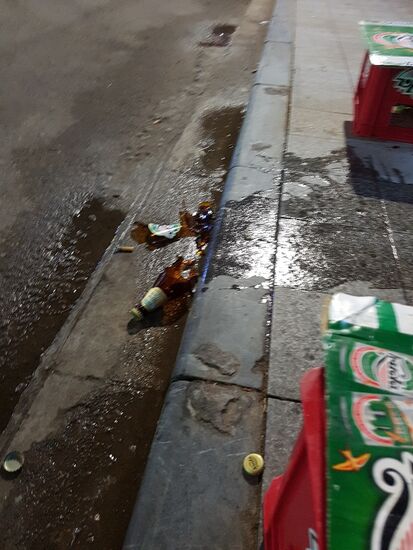 Das passiert, wenn man die Jungs 5 Minuten alleine laesst!