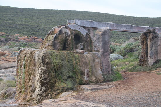 Diese alte Wassermühle versorgte im 19. Jhd. die Besatzung des Lighthouse mit Wasser.