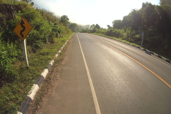 Wie gesagt: kaum Verkehr und ein Seitenstreifen