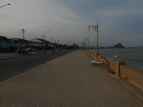 Die Promenade in Prachuap