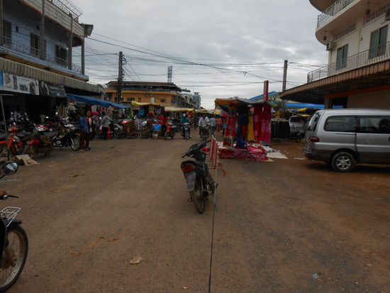 Innenstadt von Stung Treng mit Blick auf den Markt