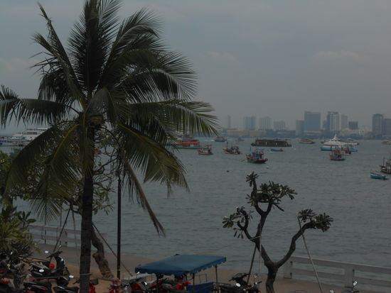 Blick auf die Bucht von Pattaya
