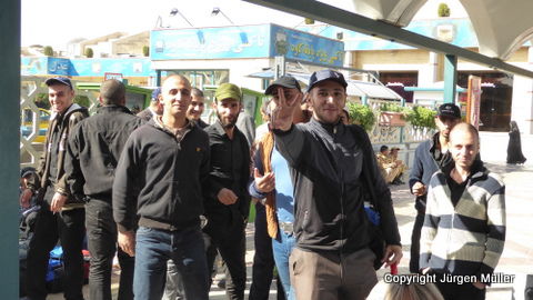 Am Busbahnhof in Isfahan