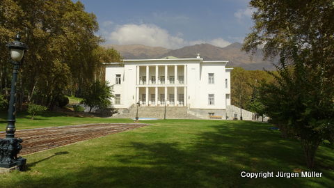 Der weiße Palast in Saadabad