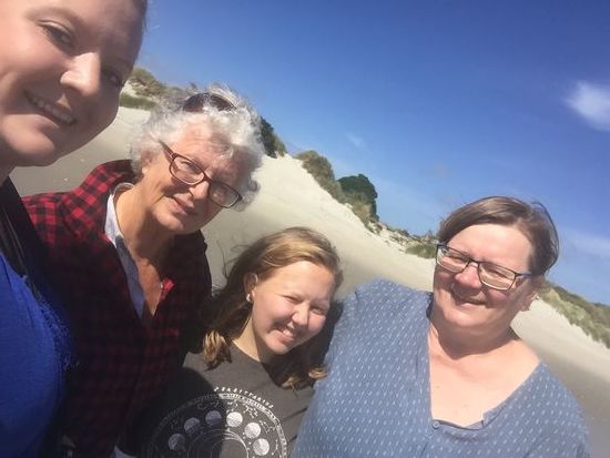 Familienbesuch: wir treffen auf unsere Tante Sue