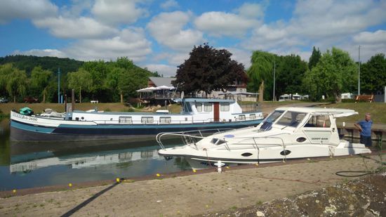 12.06.2017
Schwebesange in Luxemburg.
Diesel für 94,8 Cent je Liter getankt.
