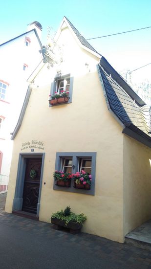 Die kleinste Weinstube im kleinsten Weindorf an der Mosel in Neumagen