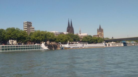Köln bei Tag.
