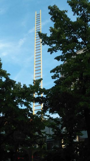 Die goldige Himmelsleiter von Duisburg