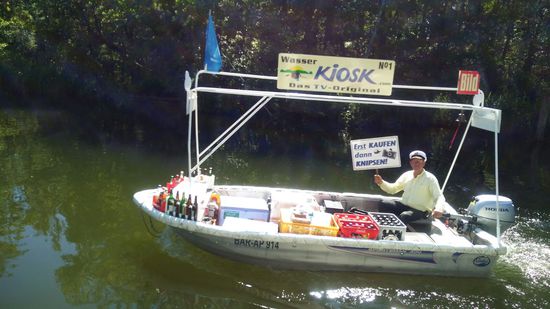 Kiosk auf dem Wasser.