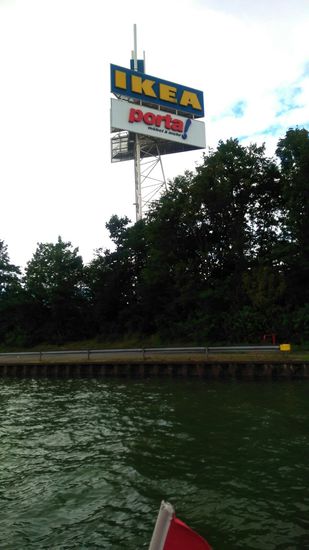 Ikea in Braunschweig mit Anlegestelle.
Leider war Sonntag.