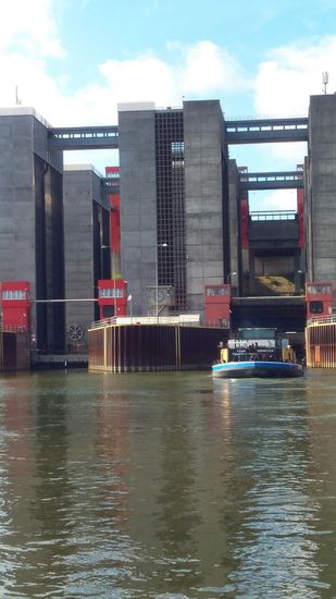 Schiffshebewerk Schannbeck. 38 Meter.