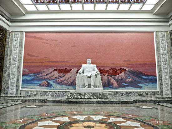 Eingangshalle im Großen Studienpalast des Volkes