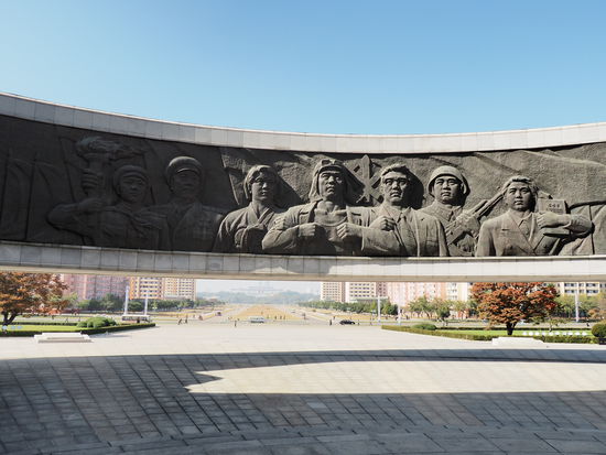 "Monument zur Gründung der Partei der Arbeit Koreas"