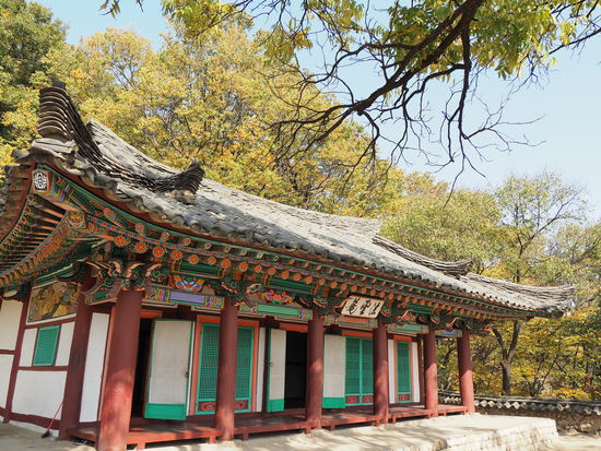 Buddhistische Einsiedelei im Drachengebirge