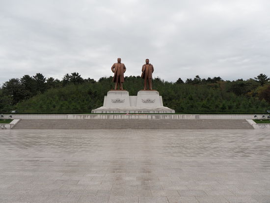 Monument von Kim Il-sung und Kim Jong-il