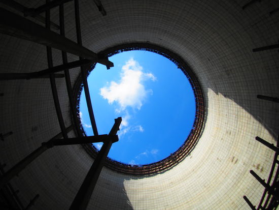 Unvollendeter Kühlturm