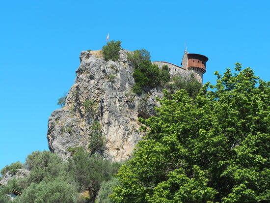 Burg Petrela