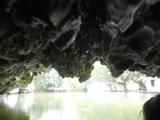 Durch Tropfsteinhöhlen