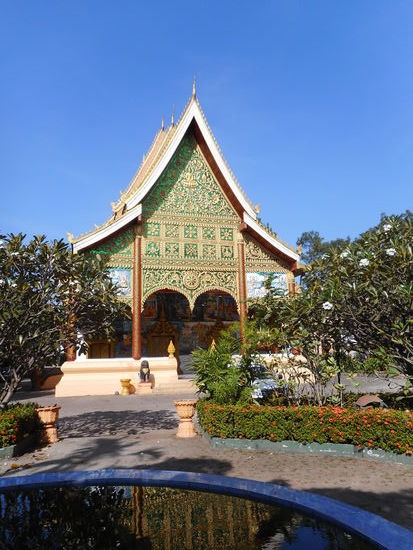 Ein neu aufgebauter Tempel.