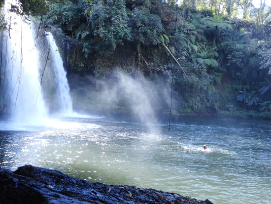 Auch bei den E-tu Wasserfällen gab's eine Abkühlung.