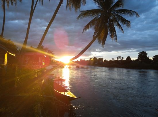Sonnenuntergang vor unserem Bungalow.