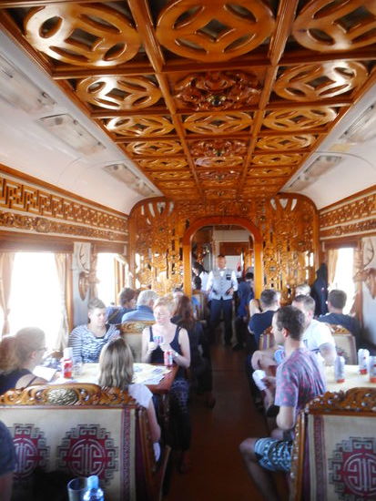 Im Speisewagen